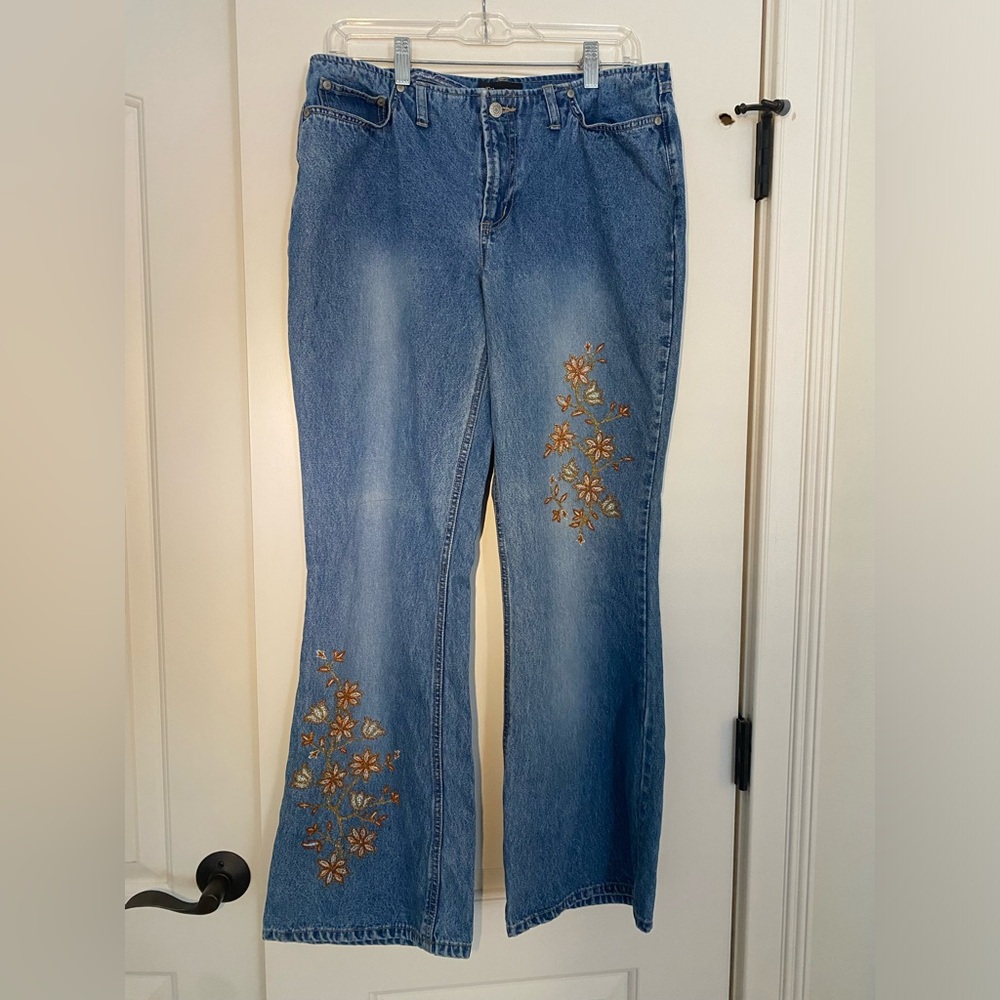 Floral Embroidered Women's Jeans
